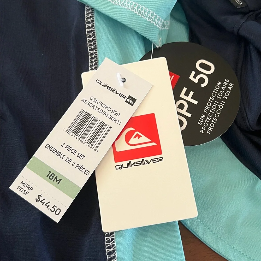 Quiksilver Navy & Light Blue Long-Sleeve Kids Rashguard suit with Hat